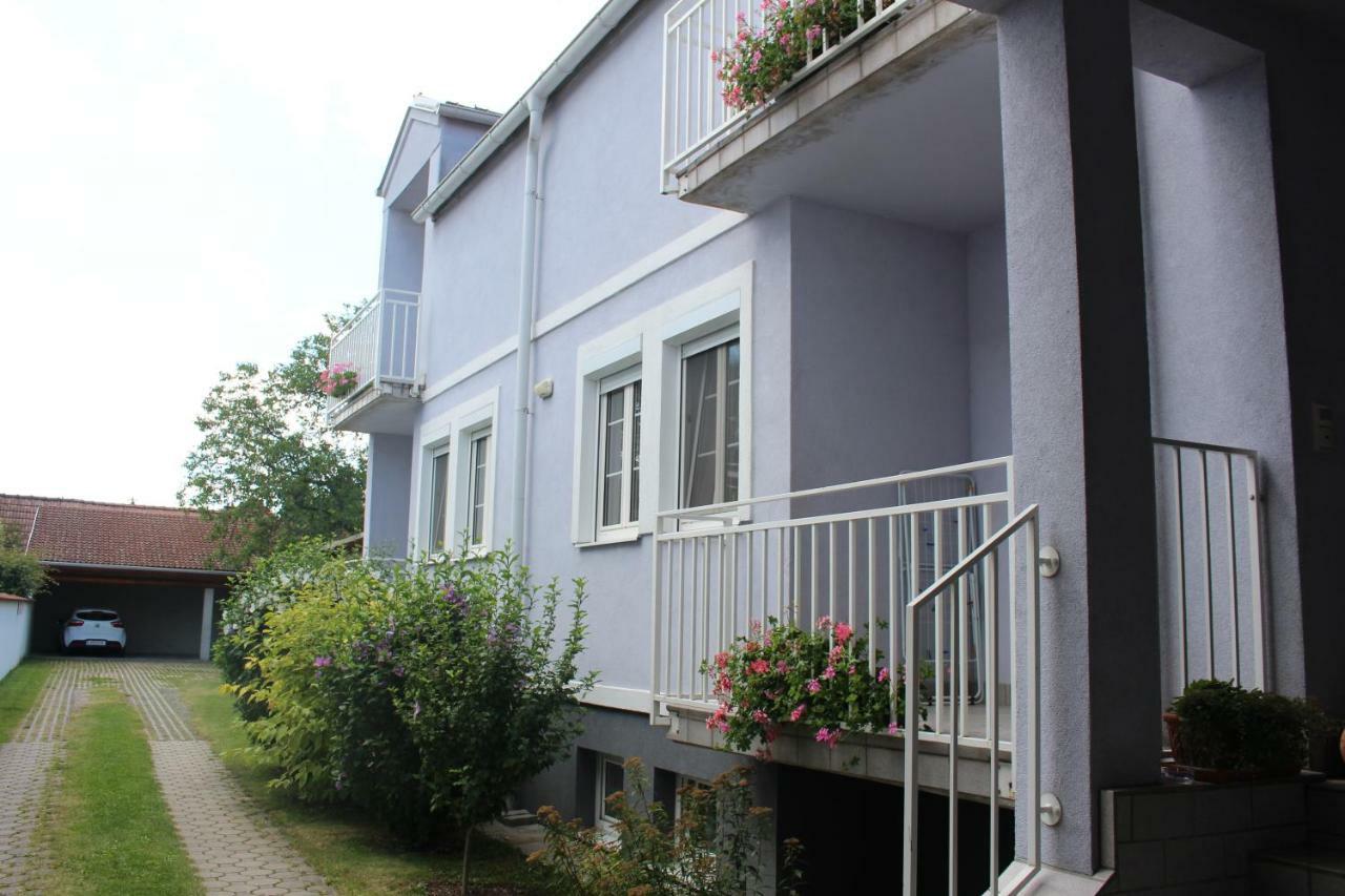 Appartement Berni Strebersdorf Екстериор снимка