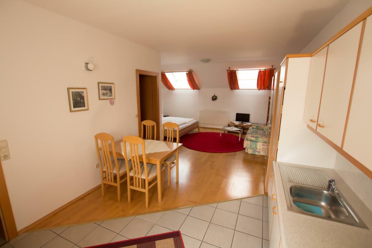 Appartement Berni Strebersdorf Екстериор снимка
